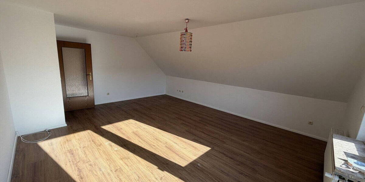 Etagenwohnung Garbsen Garbsen-Mitte - 3 Zimmer, 90 m&sup2;, 1.000&euro; | Angebot:26527573