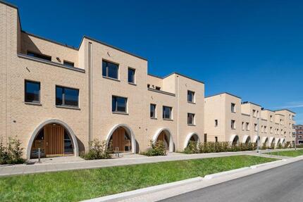 Wohnung Hannover Döhren-Wülfel - 5 Zimmer, 133 m&sup2;, 1.858&euro; | Angebot:24977178