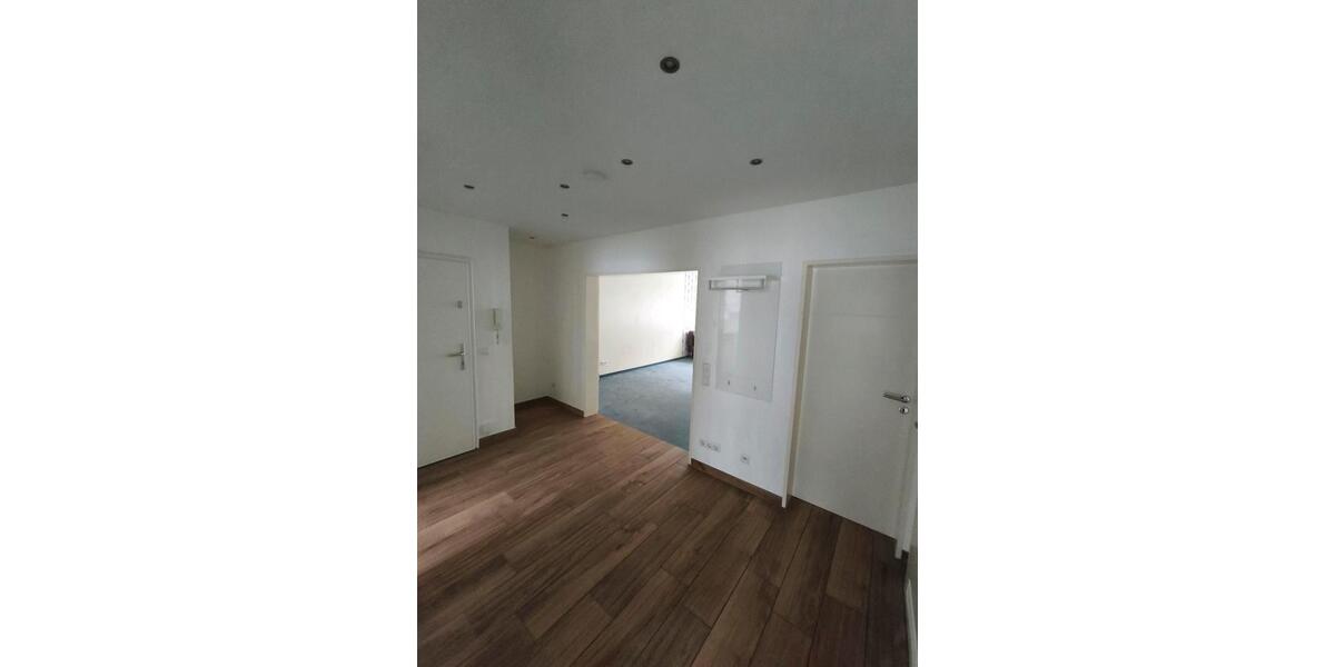 Hochparterre Garbsen - 3 Zimmer, 70 m&sup2;, 995&euro; | Angebot:25168116