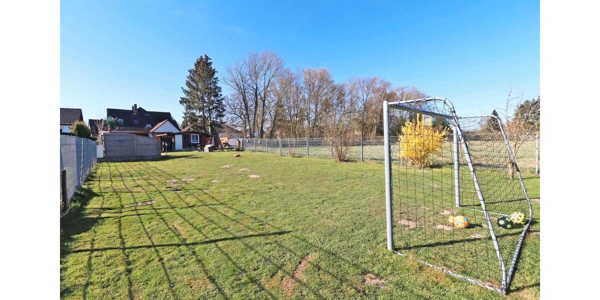 Einfamilienhaus Wunstorf - 6 Zimmer, 250 m&sup2;, 360.000&euro; | Angebot:24977586