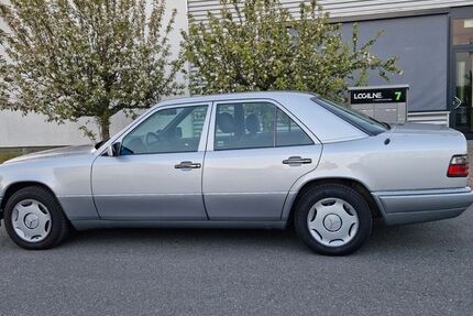 Mercedes-Benz E 280 101.598 km 25.977 &euro; Langenhagen 30853