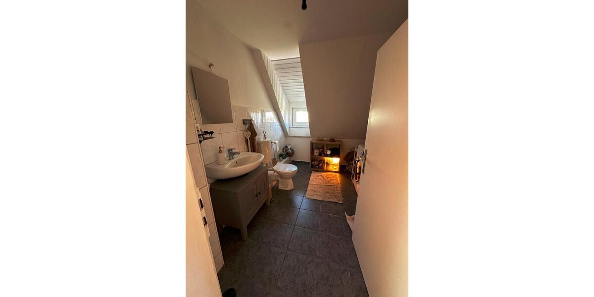 Dachgeschoßwohnung Stadthagen - 4 Zimmer, 80 m&sup2;, 680&euro; | Angebot:26382298