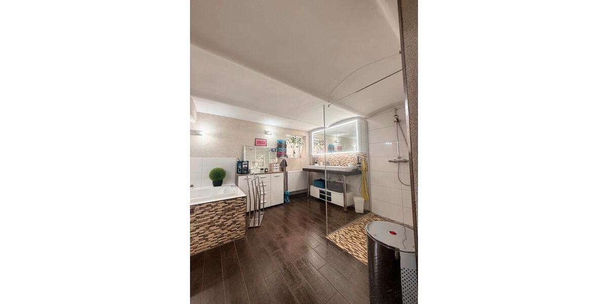 Bauernhaus, Landhaus Haste - 8 Zimmer, 200 m&sup2;, 450.000&euro; | Angebot:26944671