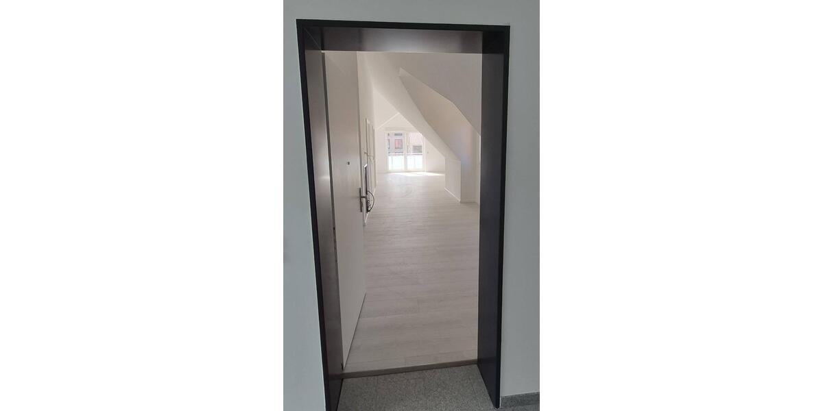Dachgeschoßwohnung Wedemark - 2 Zimmer, 86 m&sup2;, 1.160&euro; | Angebot:26681639