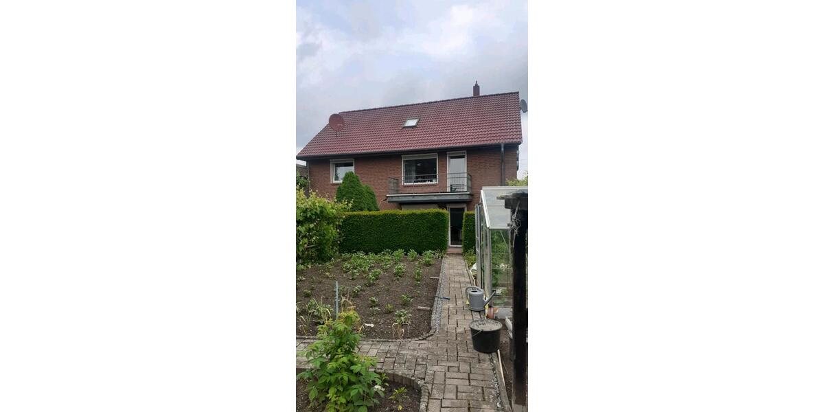 Einfamilienhaus Laatzen - 7 Zimmer, 200 m&sup2;, 650.000&euro; | Angebot:27170116