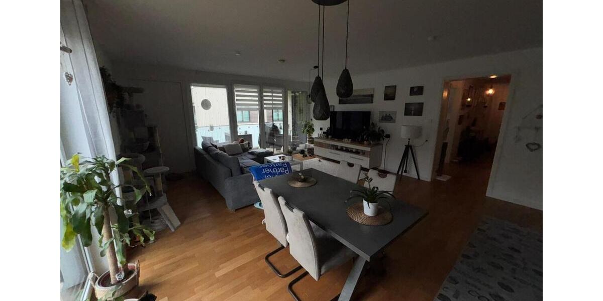 Etagenwohnung Langenhagen - 3 Zimmer, 103 m&sup2;, 1.175&euro; | Angebot:26479611