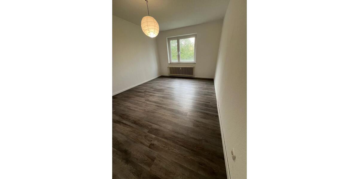 Erdgeschoßwohnung Laatzen - 3 Zimmer, 74 m&sup2;, 160.000&euro; | Angebot:27102612