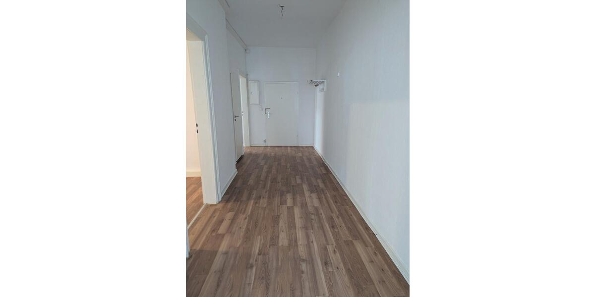 Dachgeschoßwohnung Hannover Vahrenwald-List - 3 Zimmer, 79 m&sup2;, 870&euro; | Angebot:26423600