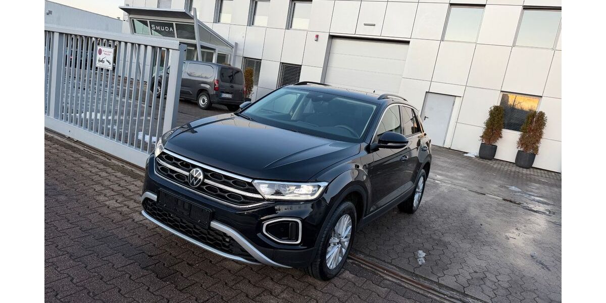 VW T-Roc 15.757 km 26.480 &euro; Garbsen 30827