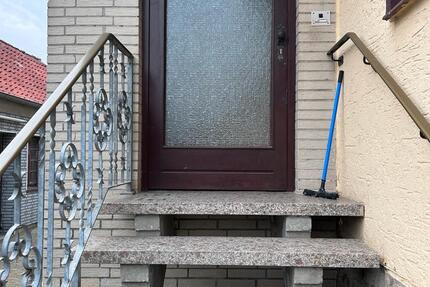 Haus Sehnde - 3 Zimmer, 110 m&sup2;, 1.300&euro; | Angebot:25876062