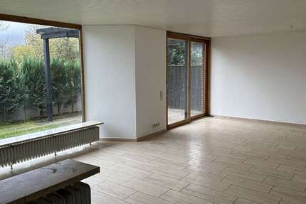 Wohnung Springe - 3 Zimmer, 134 m&sup2;, 990&euro; | Angebot:23842048