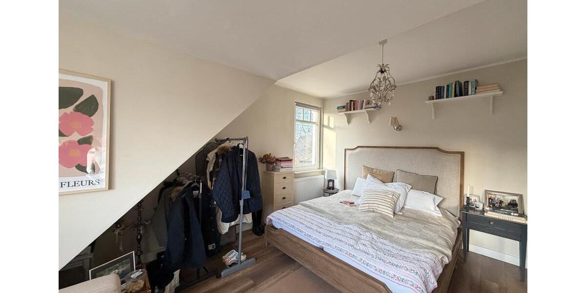 Einfamilienhaus Sehnde - 7 Zimmer, 230 m&sup2;, 699.000&euro; | Angebot:25783020