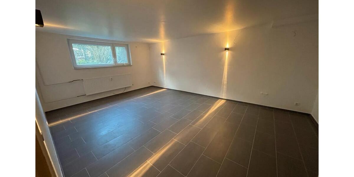 Hochparterre Hannover Döhren-Wülfel - 5 Zimmer, 135 m&sup2;, 1.200&euro; | Angebot:26402899