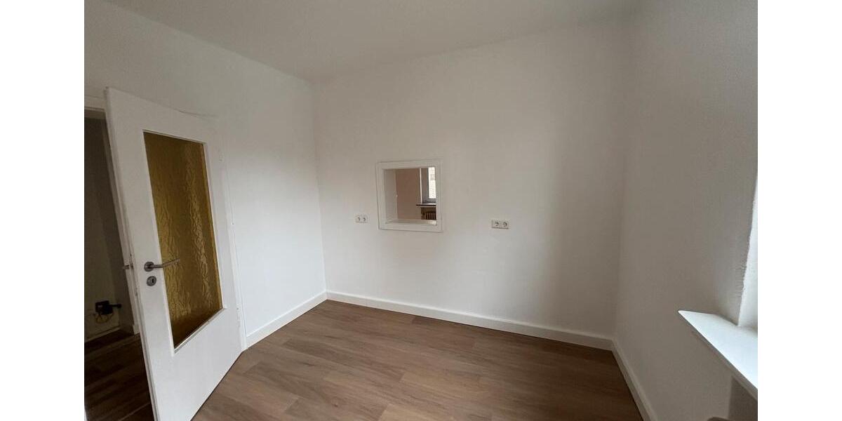 Erdgeschoßwohnung Lehrte - 3 Zimmer, 80 m&sup2;, 800&euro; | Angebot:25933187