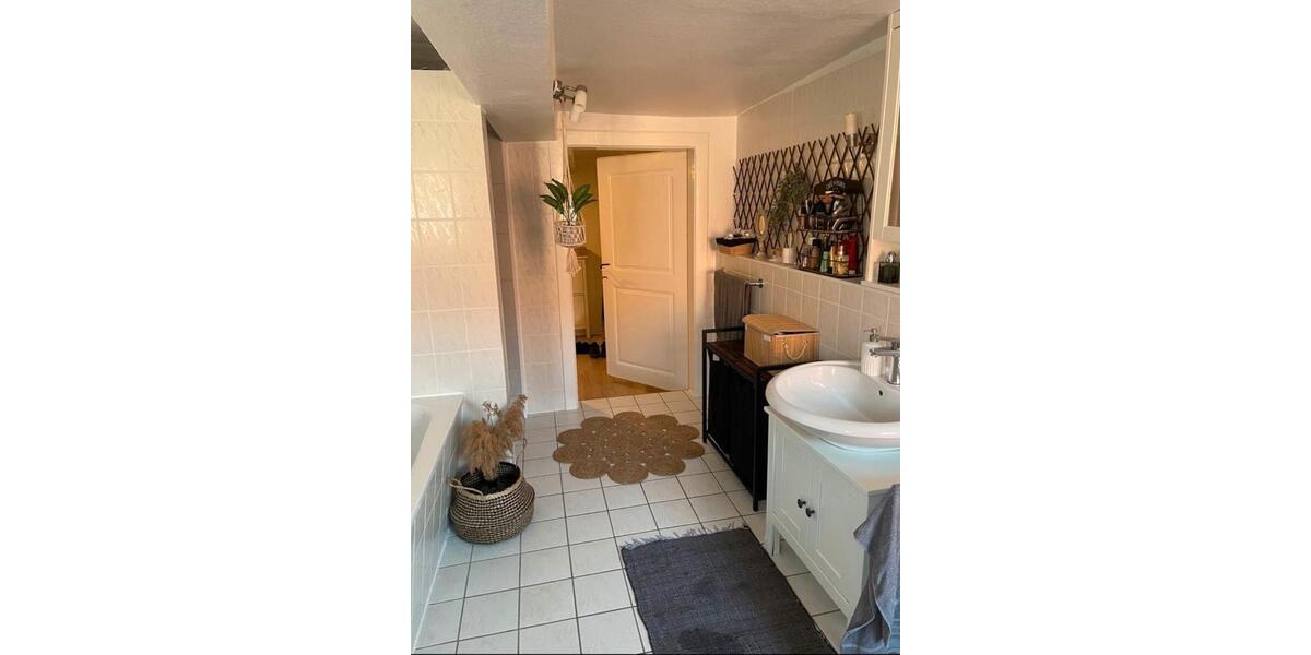 Etagenwohnung Stadthagen - 2.5 Zimmer, 105 m&sup2;, 590&euro; | Angebot:26340657