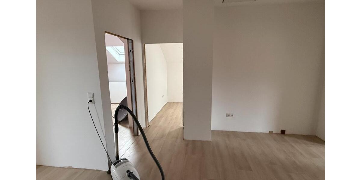 Dachgeschoßwohnung Steimbke - 4 Zimmer, 950&euro; | Angebot:22517876
