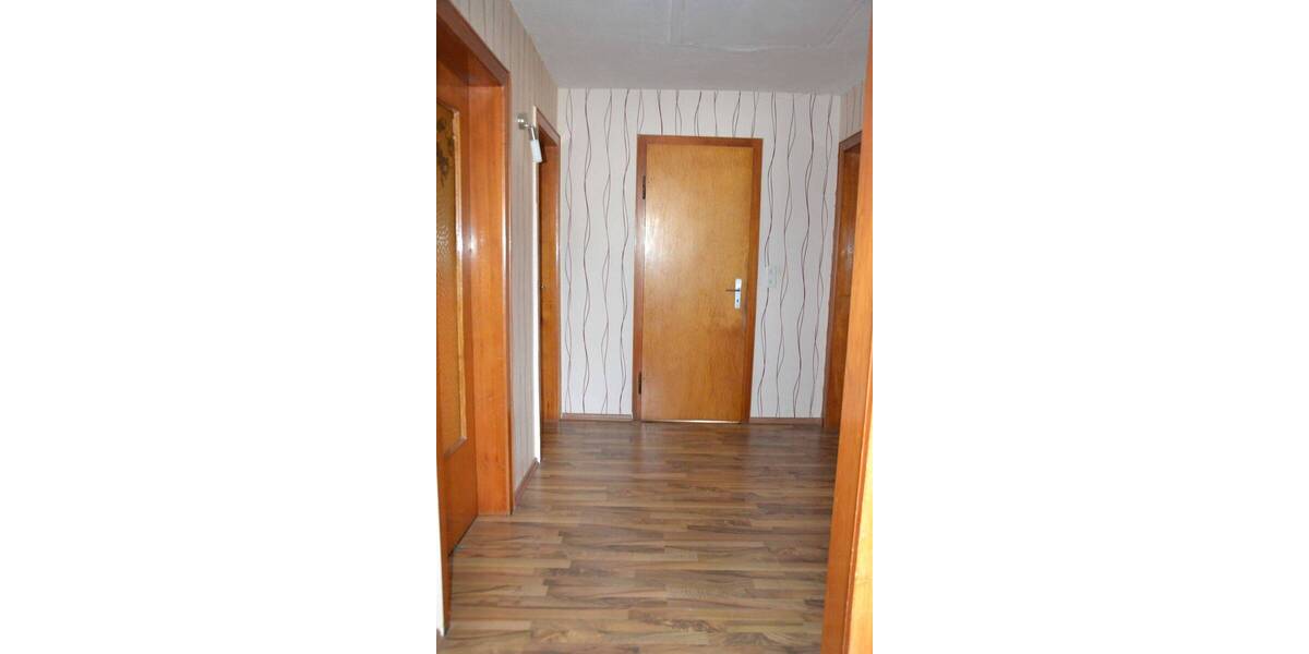 Mehrfamilienhaus, Wohnhaus Barsinghausen Eckerde - 6 Zimmer, 120 m&sup2;, 210.000&euro; | Angebot:25734409