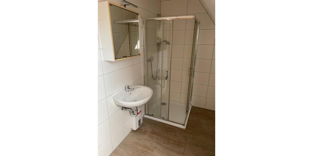 Dachgeschoßwohnung Schwarmstedt - 1 Zimmer, 35 m&sup2;, 360&euro; | Angebot:25916816