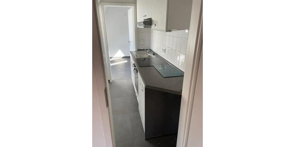 Dachgeschoßwohnung Burgdorf - 2 Zimmer, 100 m&sup2;, 750&euro; | Angebot:26477620