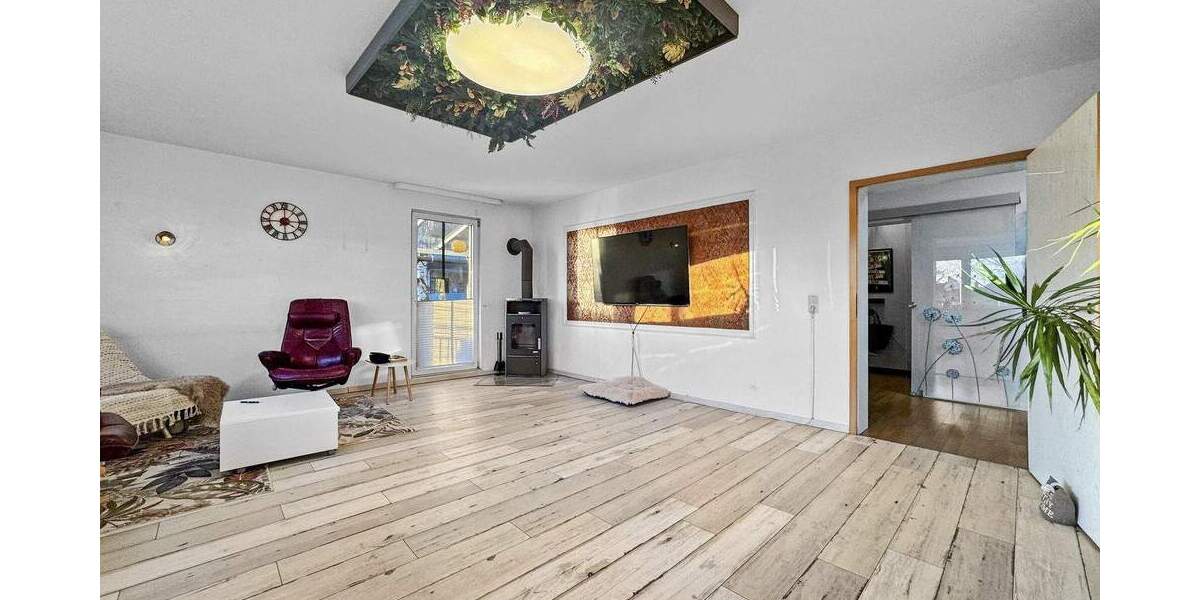 Etagenwohnung Hannover Ahlem - 5 Zimmer, 135 m&sup2;, 365.000&euro; | Angebot:25731276
