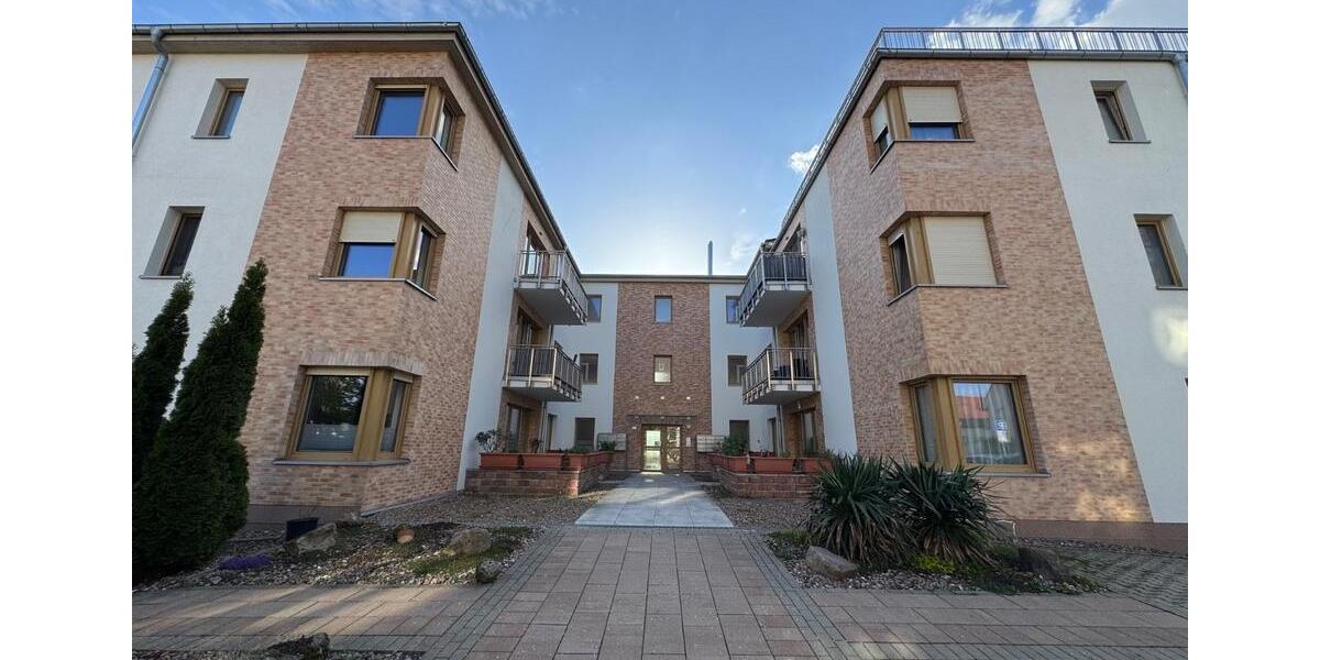 Erdgeschoßwohnung Garbsen Berenbostel - 3 Zimmer, 87 m&sup2;, 1.100&euro; | Angebot:26214809
