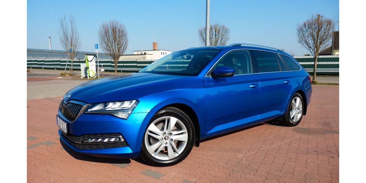 Skoda Superb 86.500 km 26.590 &euro; Hannover 30419