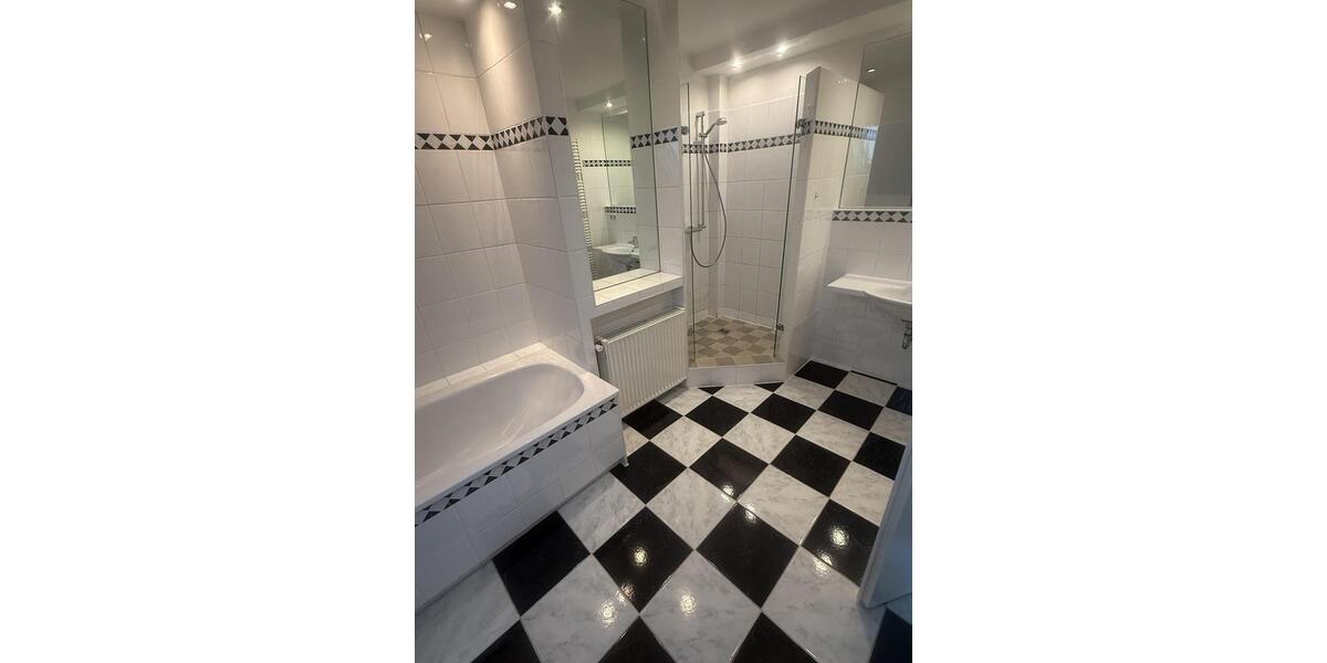 Einfamilienhaus Hannover Buchholz-Kleefeld - 4 Zimmer, 180 m&sup2;, 1.800&euro; | Angebot:25317180