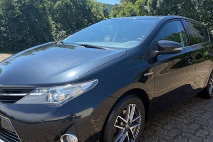 Toyota Auris 95.000 km 9.800 &euro; Hannover 30179