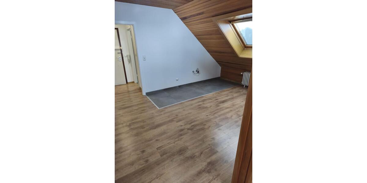 Dachgeschoßwohnung Pattensen - 1 Zimmer, 40 m&sup2;, 480&euro; | Angebot:25922656