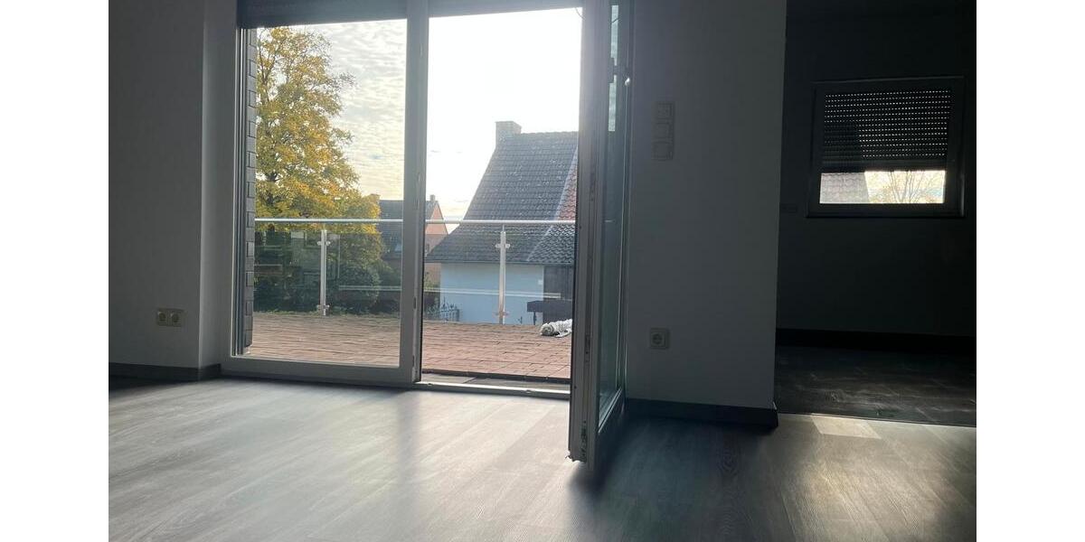 Terrassenwohnung Laatzen - 3 Zimmer, 120 m&sup2;, 1.750&euro; | Angebot:26125207