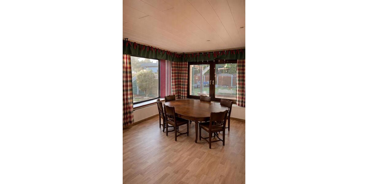 Einfamilienhaus Hannover Bothfeld-Vahrenheide - 6 Zimmer, 190 m&sup2;, 2.300&euro; | Angebot:25856106