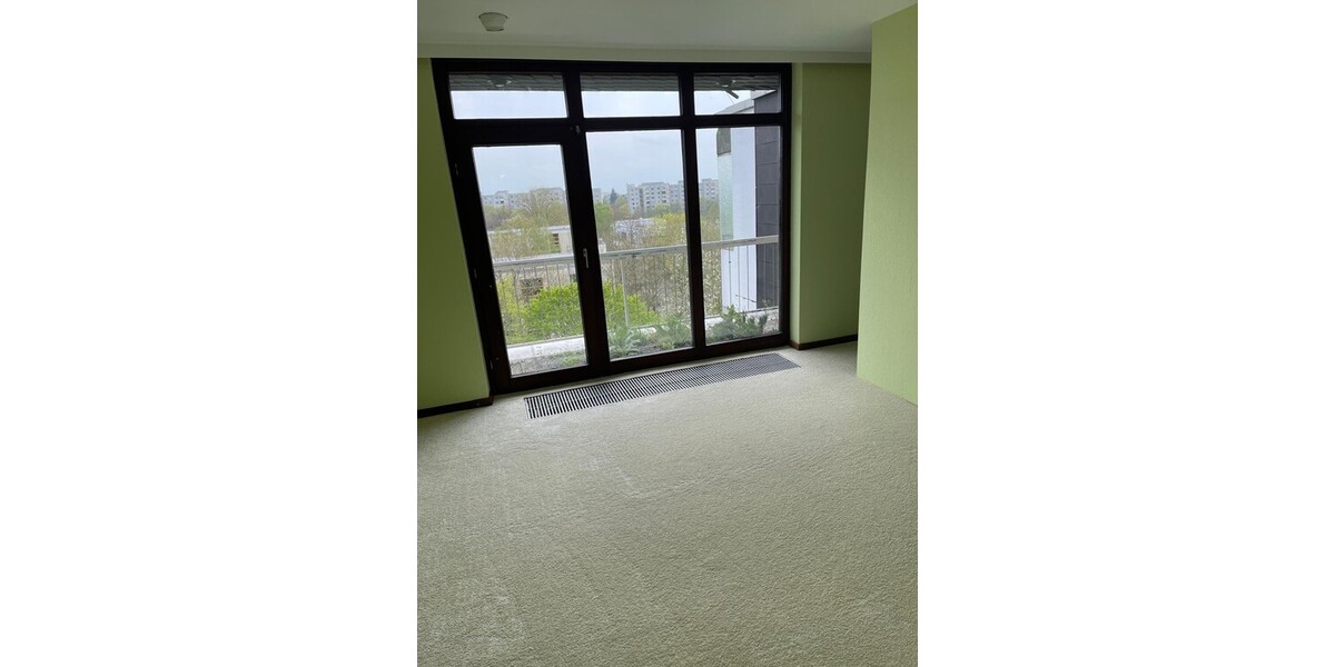 REDUZIERT! Saniertes Penthouse in Laatzen – 3-Zimmer-Traumwohnung mit Balkon & Fahrstuhl! - Einfamilienhaus Laatzen / Gleidingen Gleidingen | Angebot:19590138