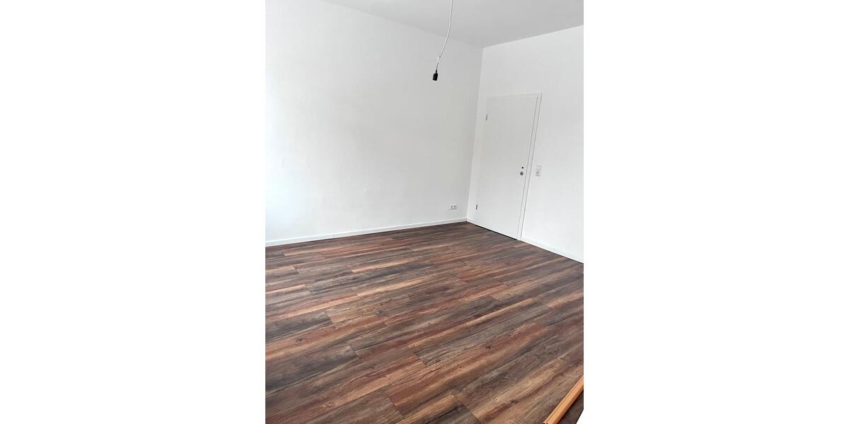 Erdgeschoßwohnung Hannover - 2.5 Zimmer, 70 m&sup2;, 1.050&euro; | Angebot:25142284