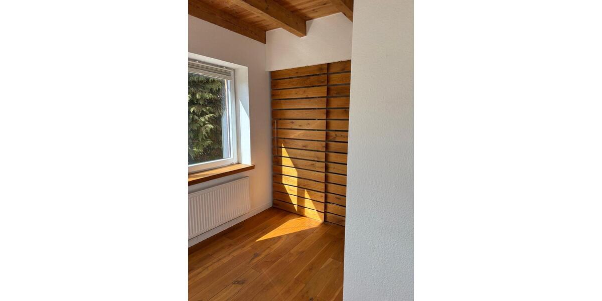 Dachgeschoßwohnung Hemmingen - 2 Zimmer, 70 m&sup2;, 600&euro; | Angebot:25944715