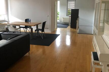Haus Langenhagen - 8 Zimmer, 315 m&sup2;, 2.890&euro; | Angebot:24646854
