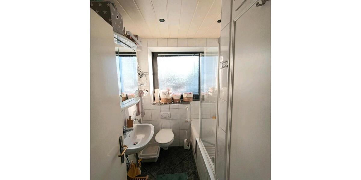 Hochparterre Langenhagen Brink - 3 Zimmer, 77 m&sup2;, 899&euro; | Angebot:25374022