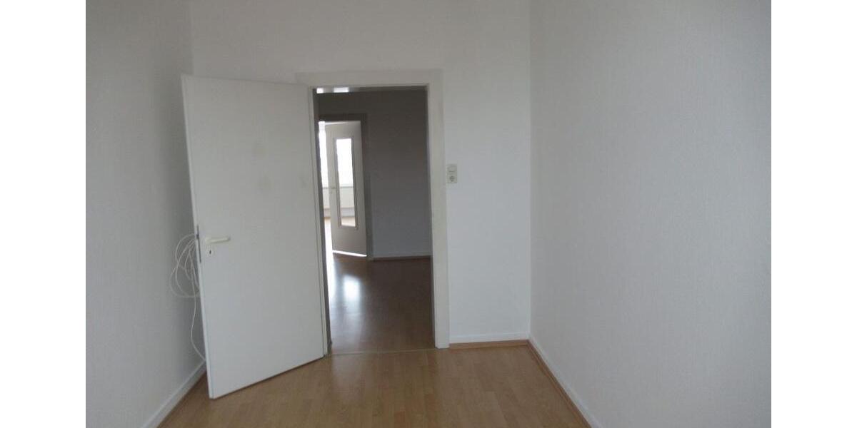 Etagenwohnung Hannover Vahrenwald-List - 3.5 Zimmer, 91 m&sup2;, 910&euro; | Angebot:25978201