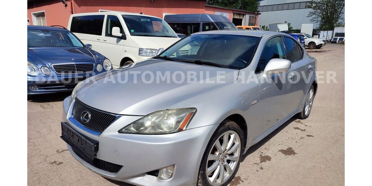 Lexus IS 220 203.988 km 4.499 &euro; Hannover 30419