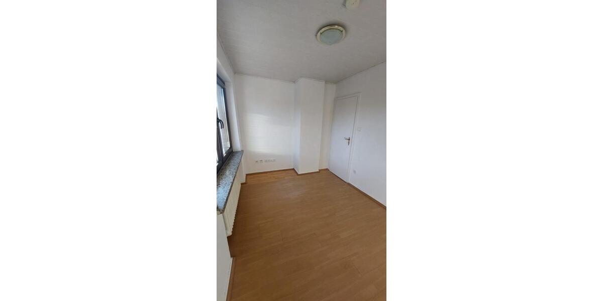 Etagenwohnung Burgwedel - 3 Zimmer, 68 m&sup2;, 646&euro; | Angebot:24626683