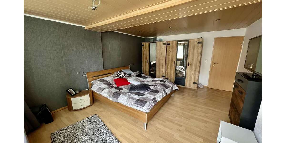 Wohnen mit Charme auf drei Ebenen - Reihenmittelhaus Sarstedt | Angebot:26620601