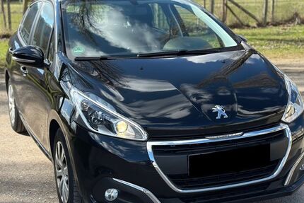 Peugeot 208 102.738 km 4.999 &euro; Springe 31832