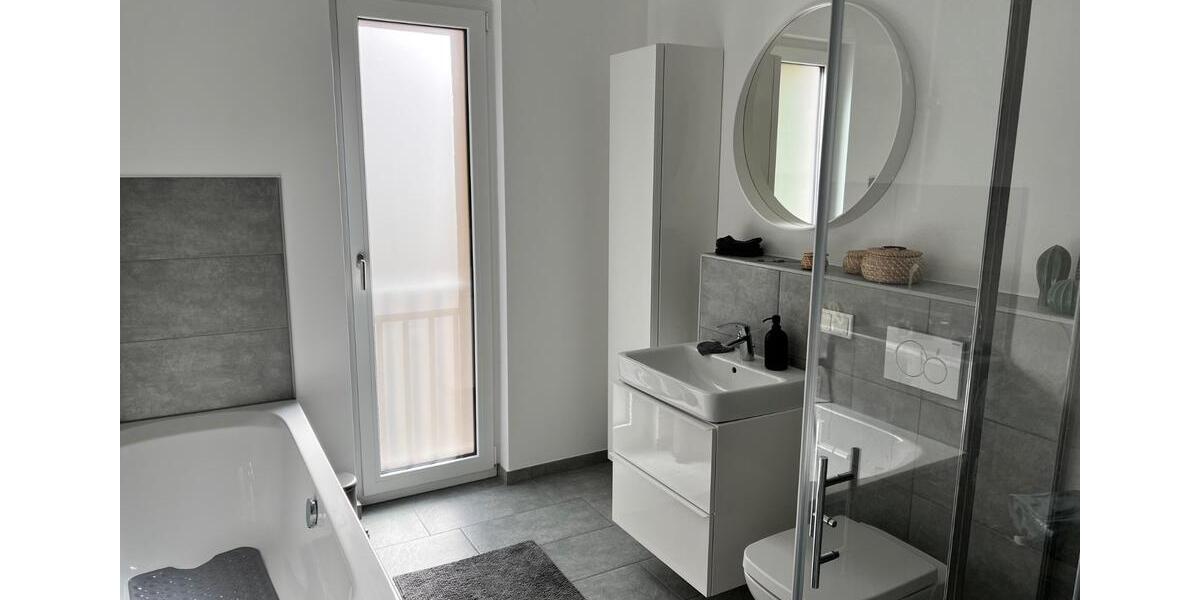 Reihenhaus Bad Münder am Deister - 6 Zimmer, 145 m&sup2;, 1.700&euro; | Angebot:26366784