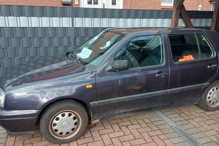 VW Golf 145.000 km 557 &euro; Laatzen 30880