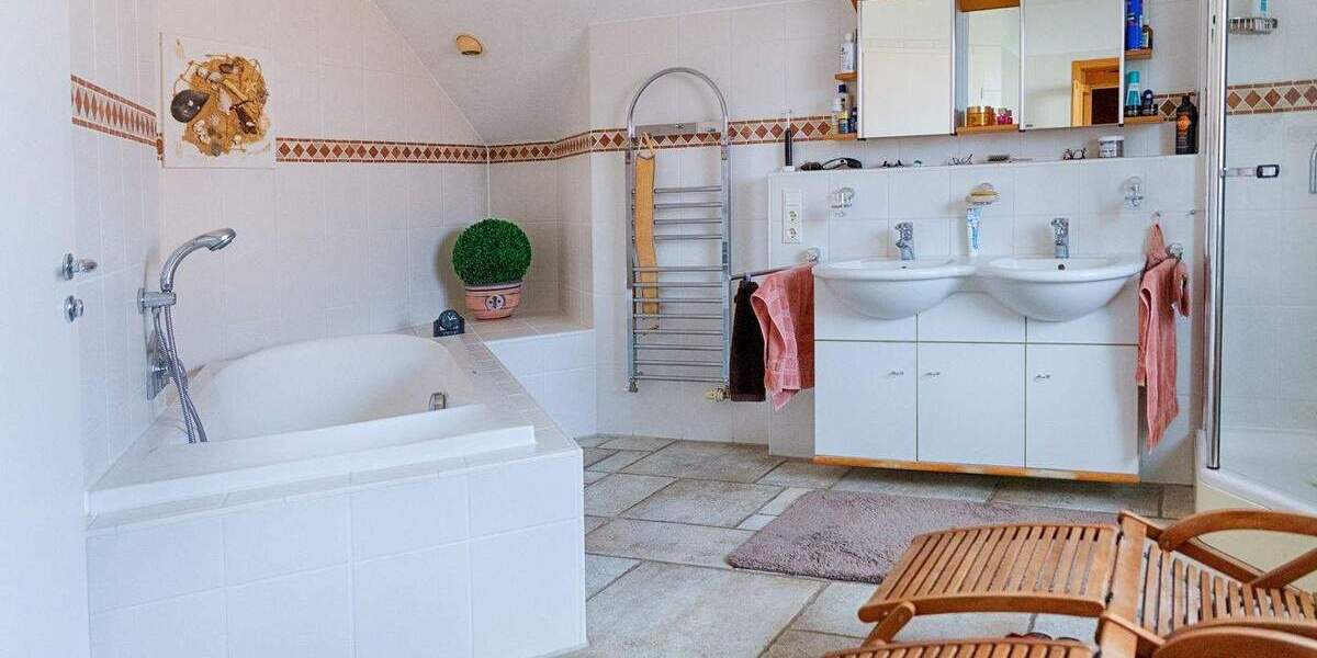 Einfamilienhaus Wunstorf - 5 Zimmer, 196 m&sup2;, 629.000&euro; | Angebot:25705873