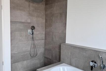 Wohnung Wunstorf - 5 Zimmer, 141 m&sup2;, 2.200&euro; | Angebot:25960055