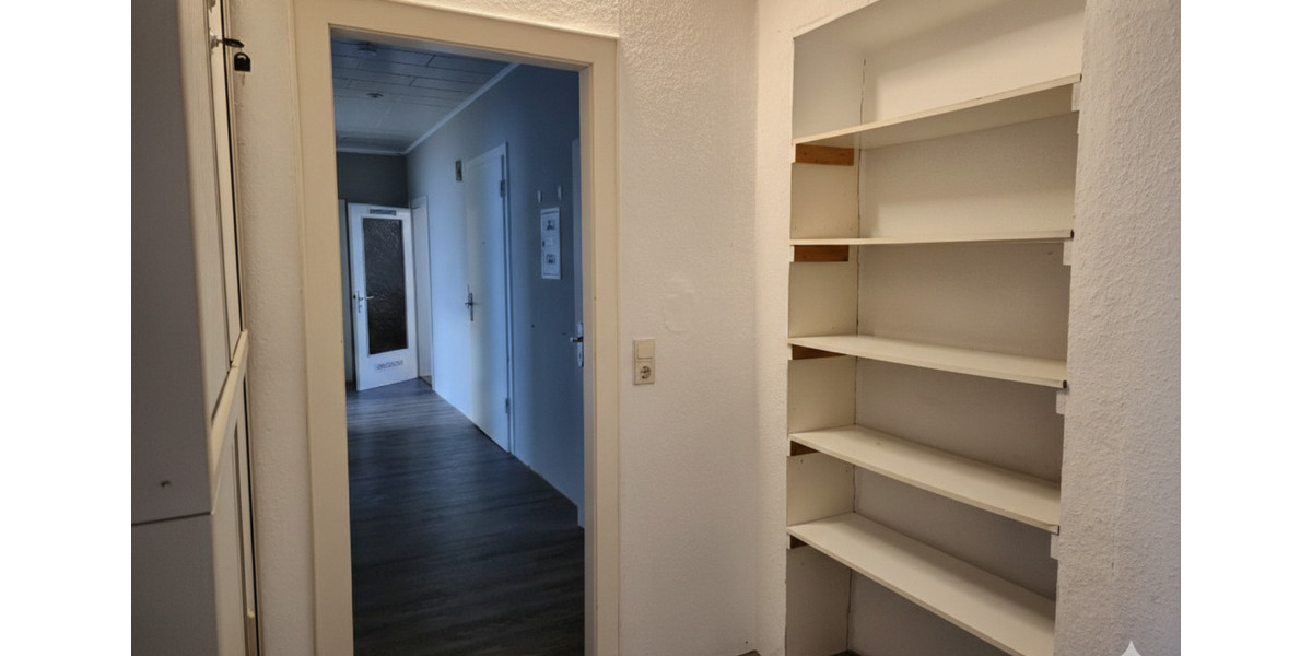 Hochparterre Hannover Linden-Limmer - 4 Zimmer, 105 m&sup2;, 299.000&euro; | Angebot:25106220