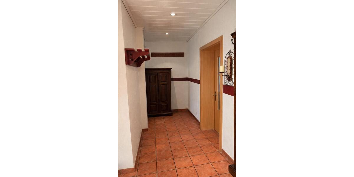 Einfamilienhaus Hannover Bothfeld-Vahrenheide - 6 Zimmer, 190 m&sup2;, 2.300&euro; | Angebot:25856106