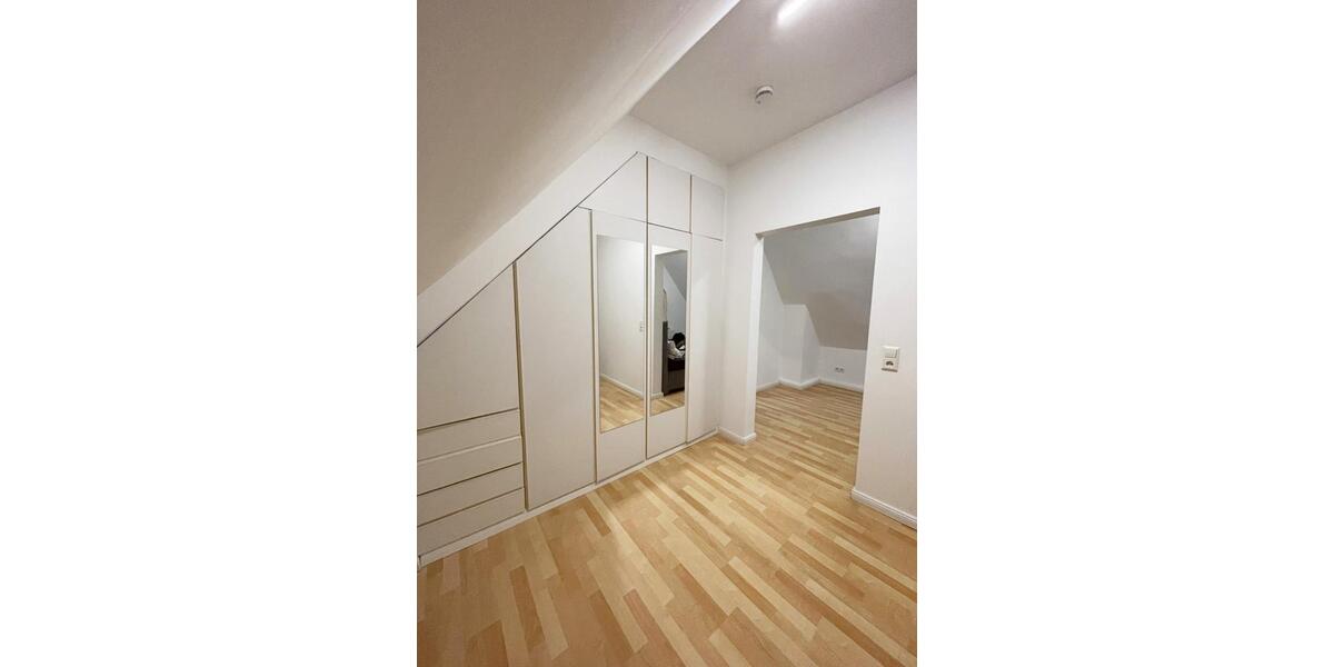 Dachgeschoßwohnung Hannover Linden-Limmer - 3 Zimmer, 50 m&sup2;, 688&euro; | Angebot:25957326