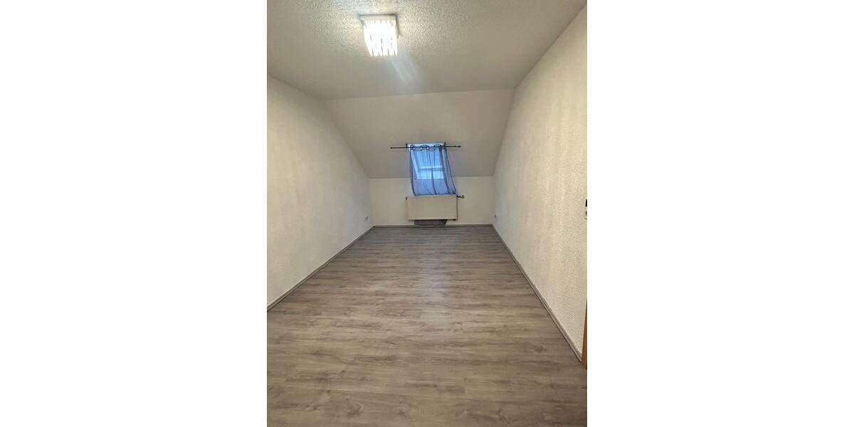 Einfamilienhaus Stadthagen - 7 Zimmer, 190 m&sup2;, 295.000&euro; | Angebot:24537141