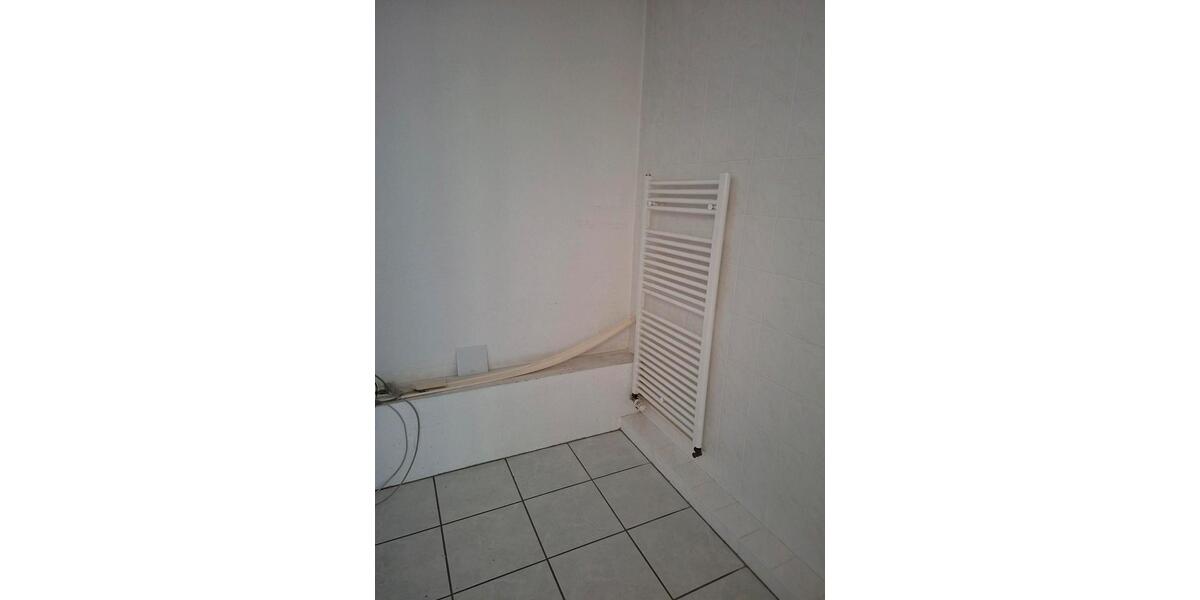 Etagenwohnung Sarstedt - 3 Zimmer, 90 m&sup2;, 230.000&euro; | Angebot:26702860
